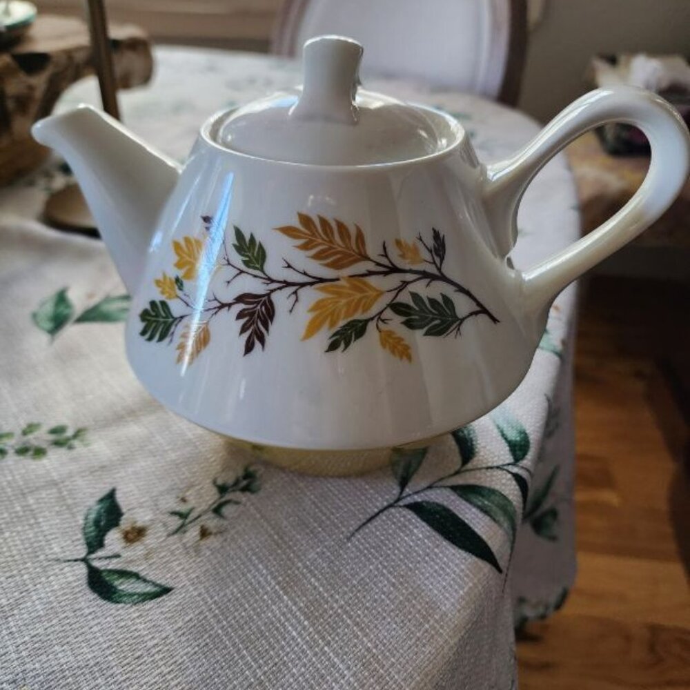 HALL CHINA FLAREWARE COLLECTION TEA POT WITH LEAVES AND GOLD EMBELISHMENT